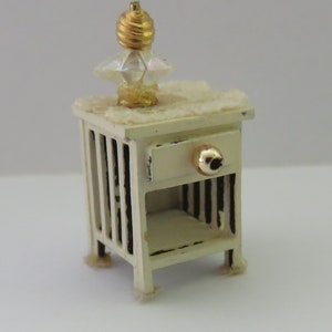 Dollshouse miniature quarter scale 1/48 night stand. image 3