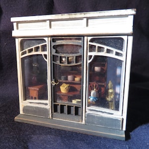 Art nouveau poppenhuiswinkelset Quarterscale (1:48).