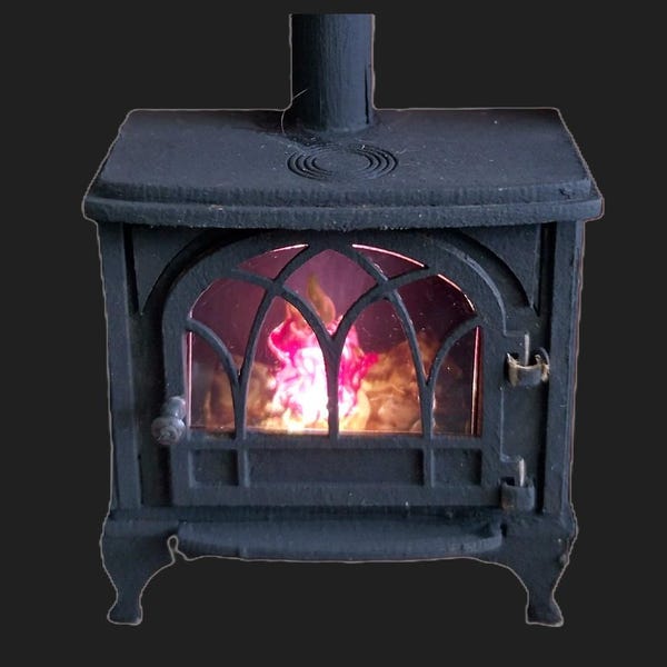 KIT Dollhouse 1/24 woodstove with light.