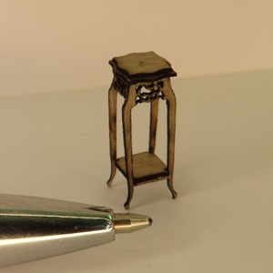 Puppenstube Miniatur 1/48 DIY Jugendstil Sockel Bausatz.