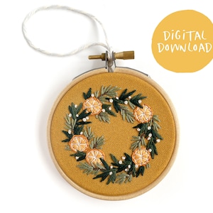 Wreath Christmas Ornament Embroidery Pattern. Beginner Embroidery. PDF embroidery pattern. DIY embroidery.  DIY craft, wreath with oranges