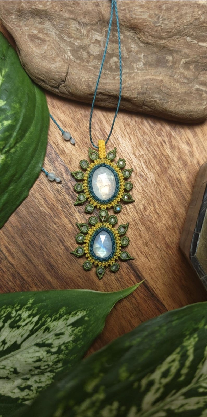 Collier en macramé NYMPHÉA - Pierres de lune - Collier bohème fait main ...