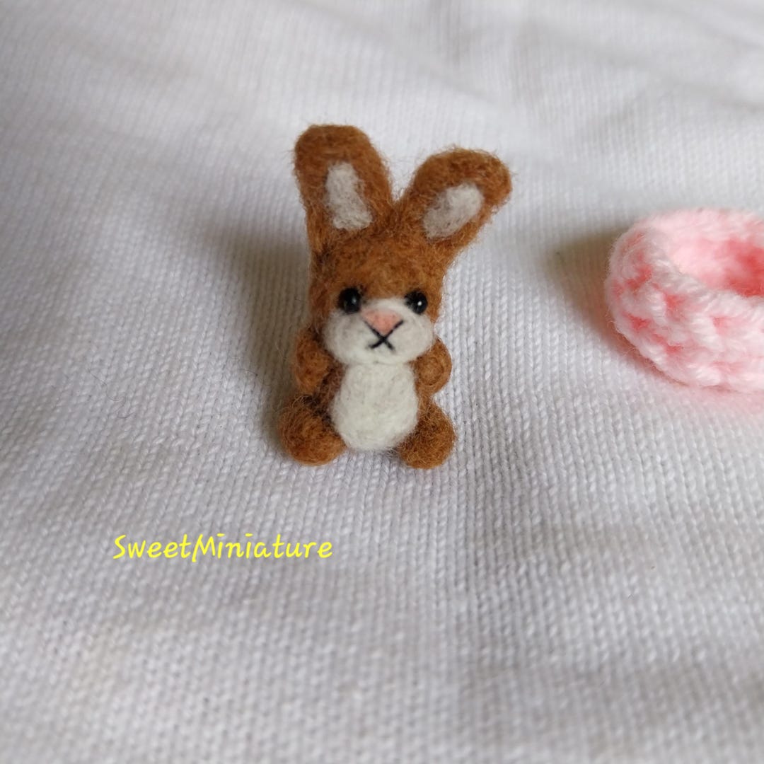 Mini Needle Felted Bunny Rabbit Miniature Fibre Art OOAK Mini Wool Felt ...