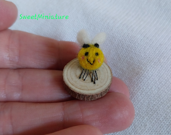 Needle felted Bee miniature fibre art OOAK mini wool felt wood display