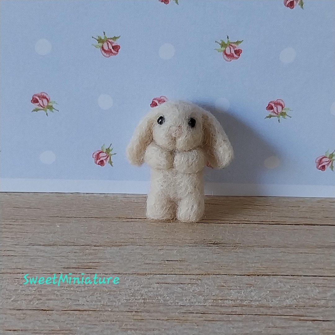 Mini Needle Felted Bunny Rabbit Miniature Fibre Art OOAK Mini Wool Felt ...