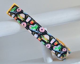 Fifties Diner Dog Collar - Black with Green Roller Skates, Donuts, Hamburgers, Fries and Shakes  - Boy Collar - Girl Collar -Retro Diner Dog