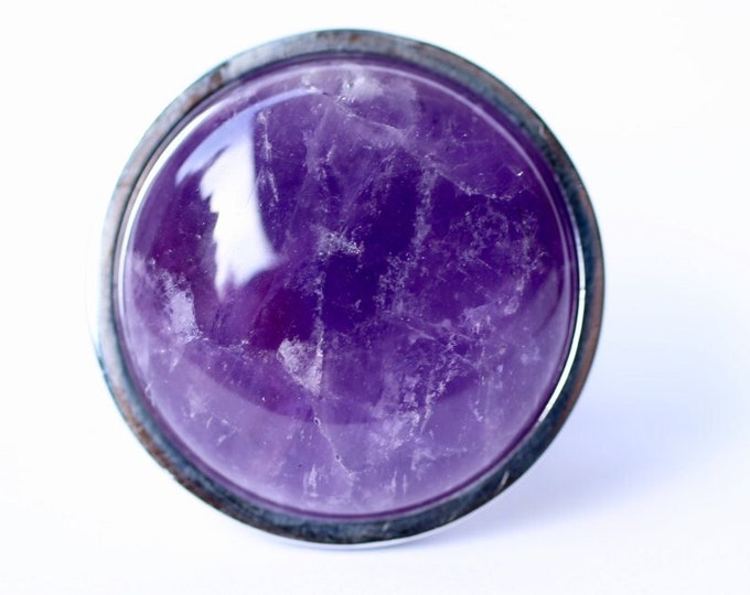 The Royal Amethyst Knob