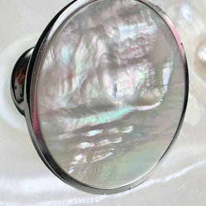 Mother of Pearl Knob Luxury Coastal Decor Mother of Pearl Bathroom Hardware Brass Cabinet Knob Modern Beach House Coastal Chic Accessories