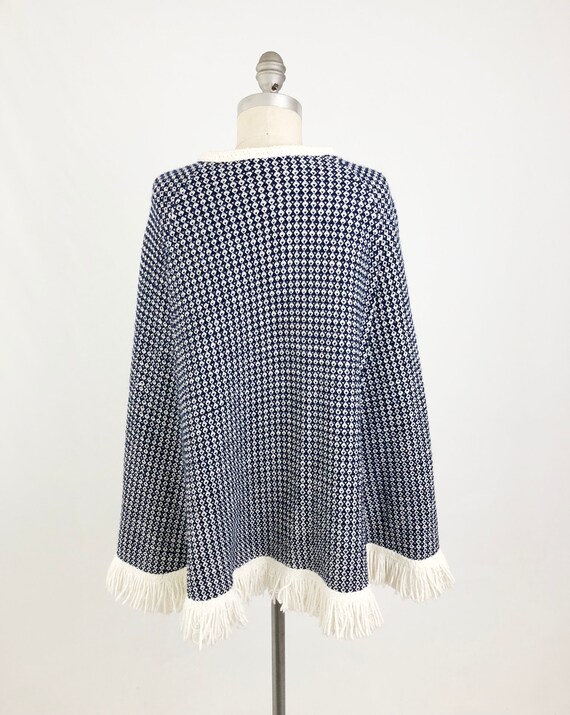 Vintage 60s Knit Poncho Sweater -  Blue & White A… - image 6