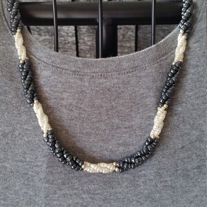 Gray and White Pearl Seed Bead Necklace 24-Inch image 5