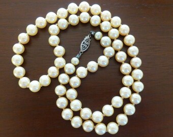 Vintage Faux Pearl Strand 22 Inches