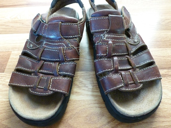 mens leather fisherman sandals