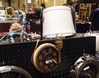 Gear wall lamp