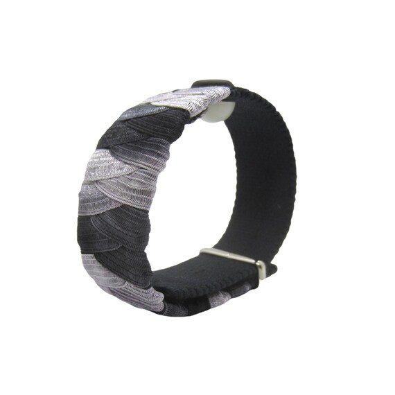 Bracelet that deals improves balance