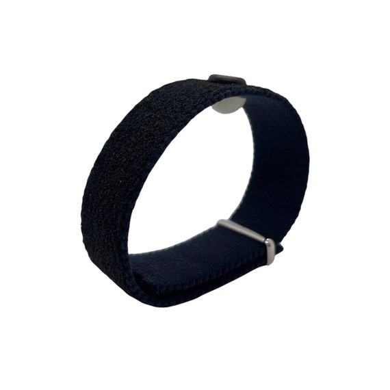 Adjustable Acupressure Bracelet – Natural Support for Menopause, Hot Flashes, Night Sweats, and Mood Balance