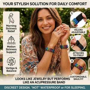 K&ouml;nnte beinhalten: Eine Frau tr&auml;gt ein farbenfrohes Akupressur-Armband. Das Bild zeigt die Eigenschaften des Armbands: Klettverschluss, selbsthaftend und eine gute Passform. Der Text auf dem Bild lautet: "Linderung von Morgen&uuml;belkeit", "Unterst&uuml;tzung bei Reisekrankheit" und "Schwindel & Gleichgewicht."