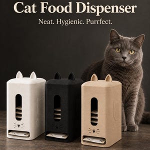 Puede incluir: Tres dispensadores de comida para gatos rectangulares en blanco, negro y beige, cada uno con orejas de gato en la parte superior, una ventana vertical y una ranura de salida. El texto dice Cat Food Dispenser, Neat. Hygienic. Purrfect. Un gato gris.