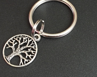Antik silver nyckelring med livets träd