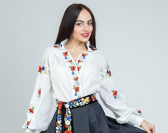 Embroidered blouse, floral blouse, vyshyvanka, mexican blouse, mexico blouse, white peasant blouse boho blouse loose fit blouse white blouse