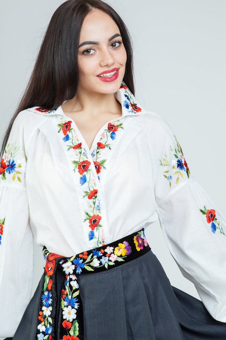 Embroidered Blouse Floral Blouse Vyshyvanka Mexican Blouse - Etsy