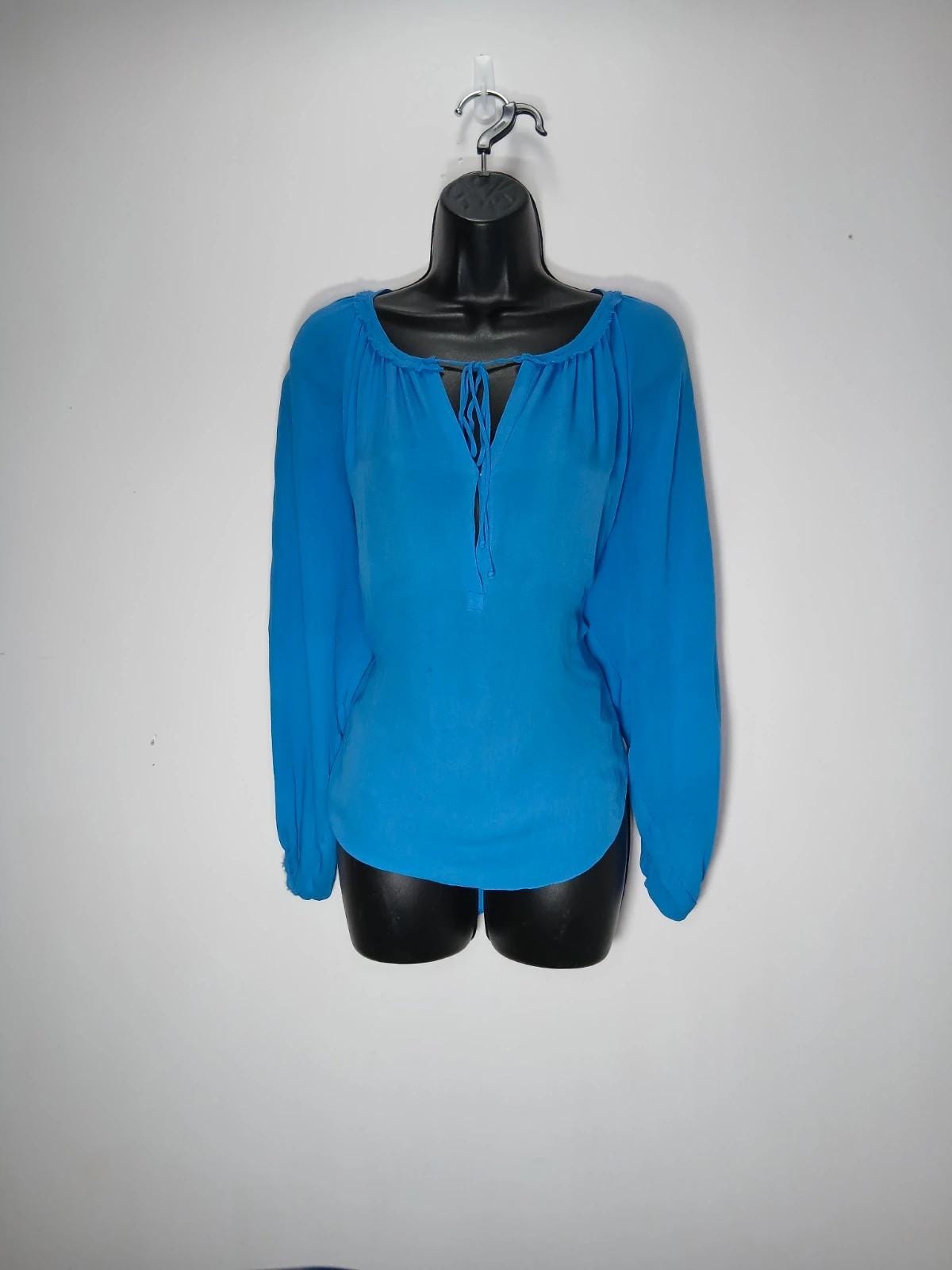 Emilio Pucci, Vintage Emilio Pucci Electric Blue 100 Silk Boho Peasant Blouse Made in Italy E26