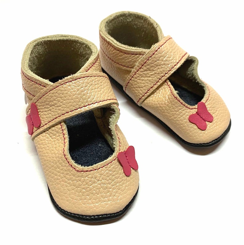 ソフト唯一の赤ちゃんの靴 蝶ピンクグレー 6-12m ebooba BF-34-G-M-2 Pink sandals