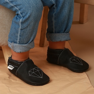 Baby Shoes, Leather Baby Shoes, Baby Diamond Moccasins, Unisex Baby Shoes, Girl&#39;s Baby Shoes, Black Handmade Booties, Chaussons de bébé