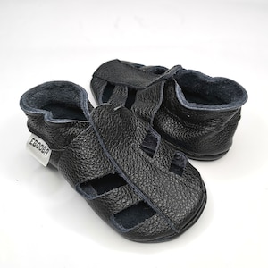 Black baby sandals soft soled / Genuine leather baby booties / Sizes newborn up to 5-6 Years / Baby Slippers / Krabbelschuhe / Chaussons