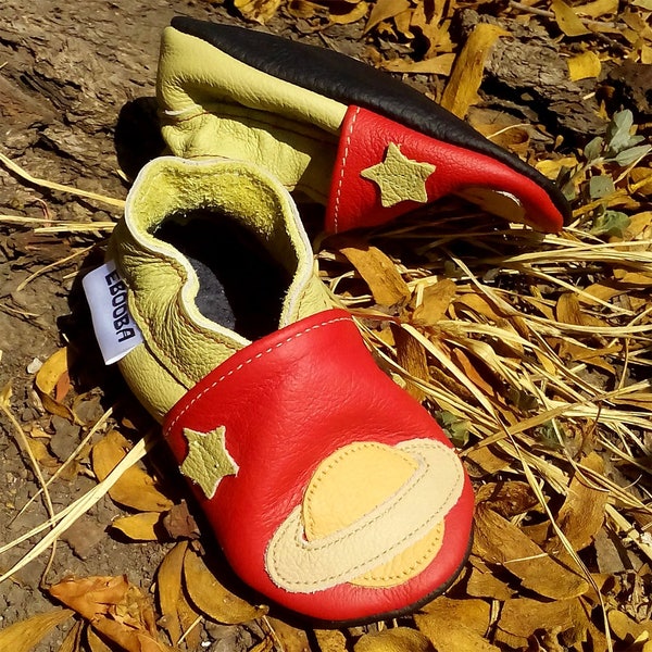 Red baby shoes Soft sole leather, infant handmade shoes, Space boy shoes, Saturn planet baby shoes, garcon bebe chaussores,  Lederpuschen, 3