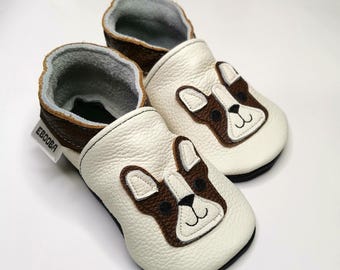 Moccs with Dog, Baby Moccasins, Leather Baby Shoes, Crib Shoes, Boys' Shoes, Girls' Shoes, Toddler Shoes, Newborn Slippers, Little Moccasins