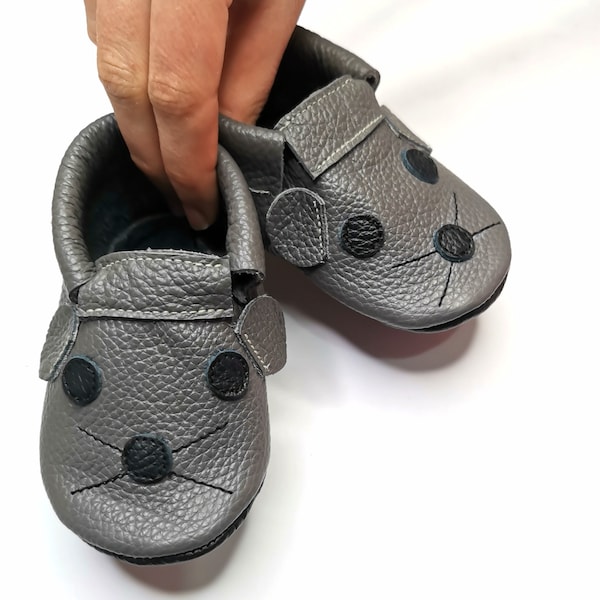 Chaussons bebe chaussures souris gris foncé ebooba