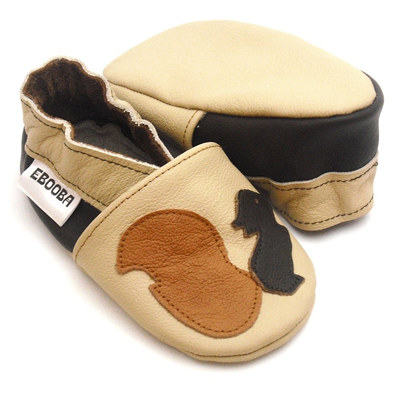 infant soft sole shoes