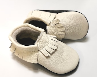 White Baby Moccasins, Kids Moccasins, Baby Slippers with Fringe, Leather Moccs, Infant Booties, Soft Sole Shoes, Toddler Moccasins, Ebooba,9