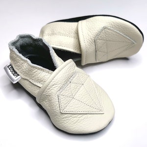 White Diamonds Baby Shoes, Leather Girls Booties, Kids Moccasins, White Girl&#39;s Baby Slippers, Handmade Shoes Chausson de bébé, Ebooba, 2