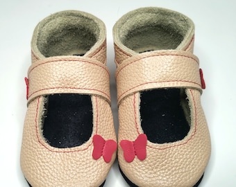 los zapatos de bebe 26/27, unicos suaves  sandalias rosa 3-4anos, ebooba