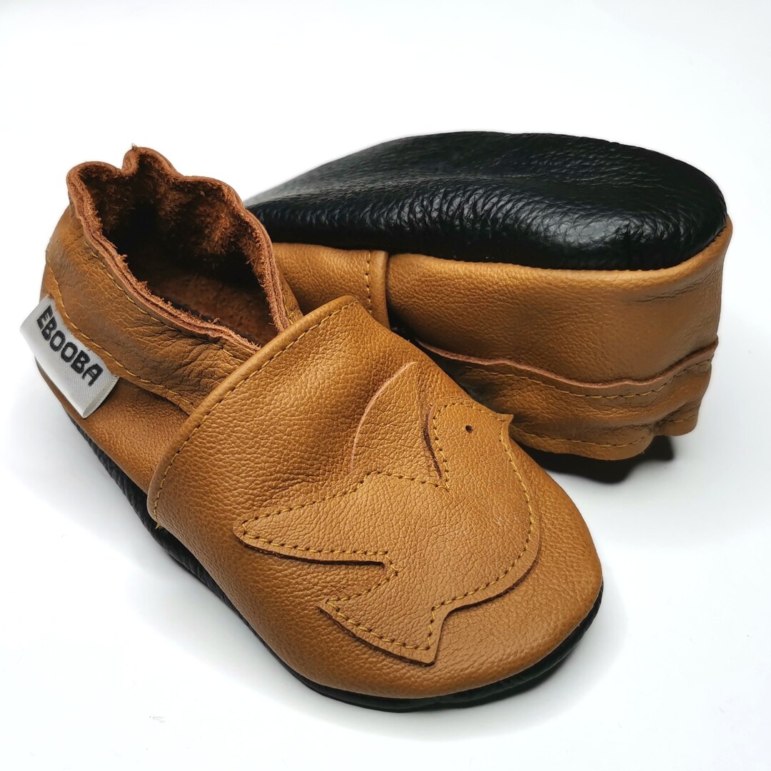 infant soft sole shoes