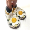 Leather Baby Sandals, First Sandals, Soft Sole Sandals, White Summer Shoes, Infant Girl shoes, Bebe Krabbelschuhe, Ebooba, Flowers Slippers product logo