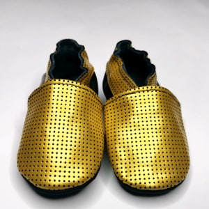 Gold Baby Shoes, Leather Baby Shoes, Baby Gold Moccasins, Baby Slippers, Soft Sole Baby Shoes, Kids&#39; Shoes, Girls&#39; Shoes, Moccs, 2