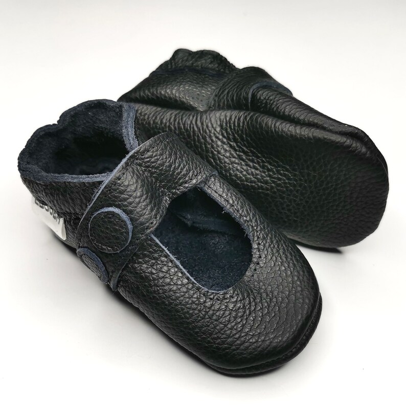 black walking shoes for babies