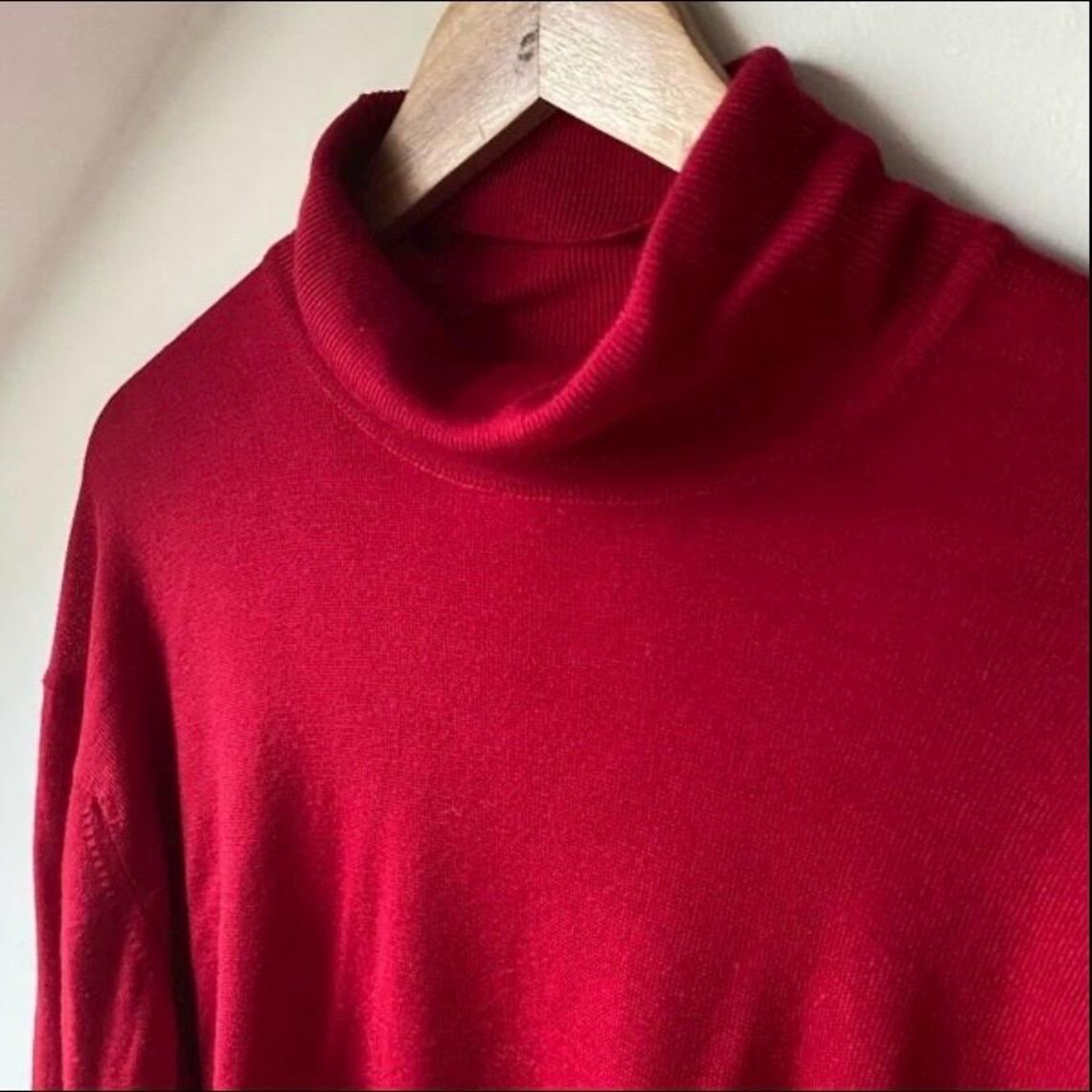 Vintage 80s John Rocha Chinatown Oversized Red Wool Turtleneck Sweater Jumper S/M, foto 2 di 5