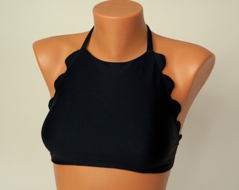 Bikinitopp/Svart bikinitopp med vågig halsringning och halterneck/Baddräkter/Vigselbikini/Baddräkter plus size/Festivaltopp/Badkläder dam