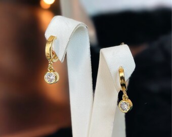 Gold CZ earrings,Tiny Simple Earrings,Birthday  Gift,Hand Made Earrings,Christmas Gift,Bridesmaid Gifts