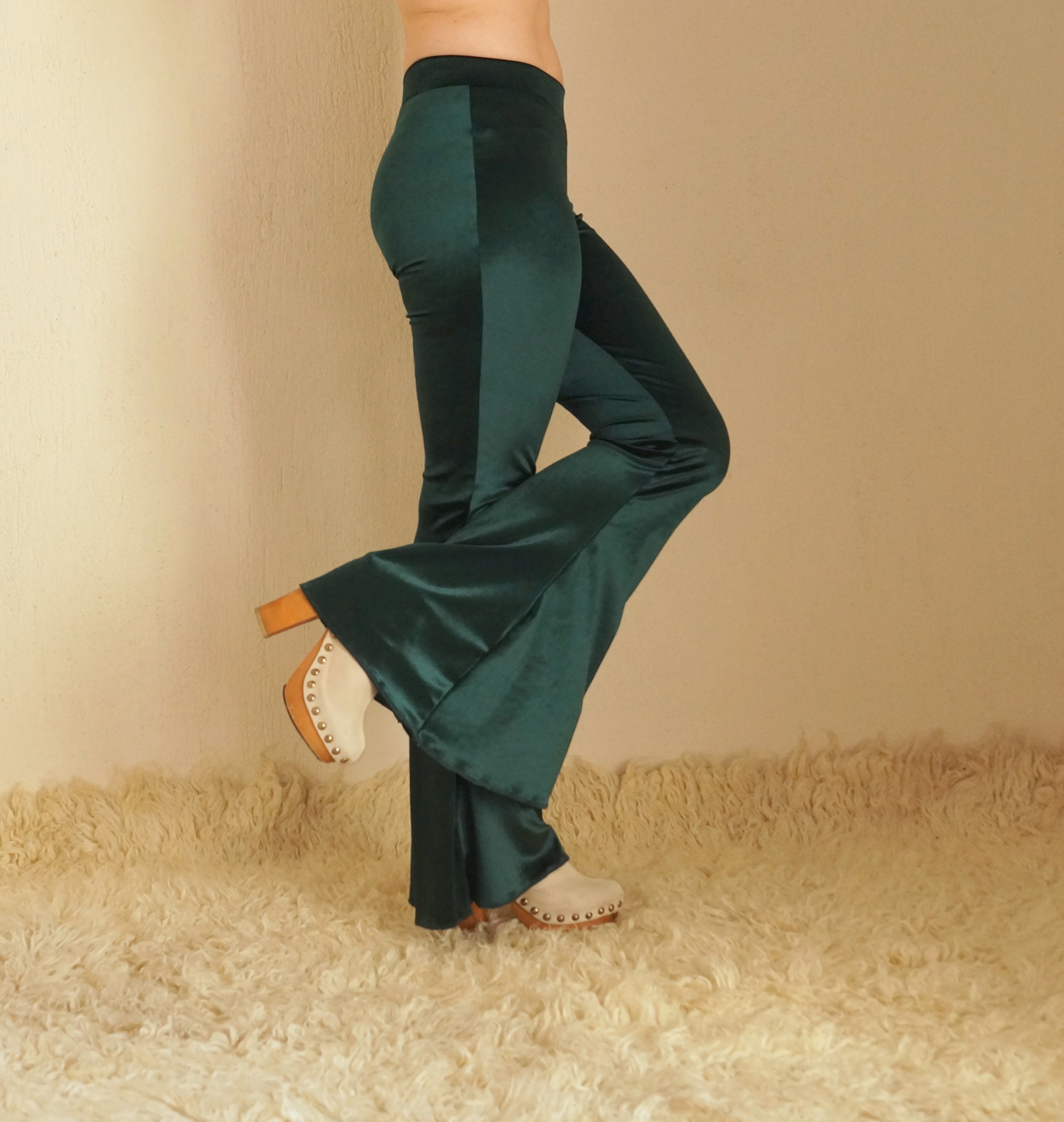 Emeral green velvet bell bottoms women,Festival pant,Yoga pant,Flare pant,Women leggings,Back to school,Fall trend,Fall outfit,Plus size
