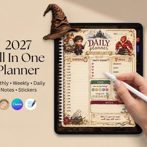 以下が含まれることがあります： タブレット画面に表示された2027年のデジタルデイリープランナー。魔法使いをテーマにしたデザインで、組み分け帽子アイコン、スケジュール、ミッションリスト、気分トラッカー、食事ログが含まれています。テキストには「2027 All In One Planner」と書かれています。