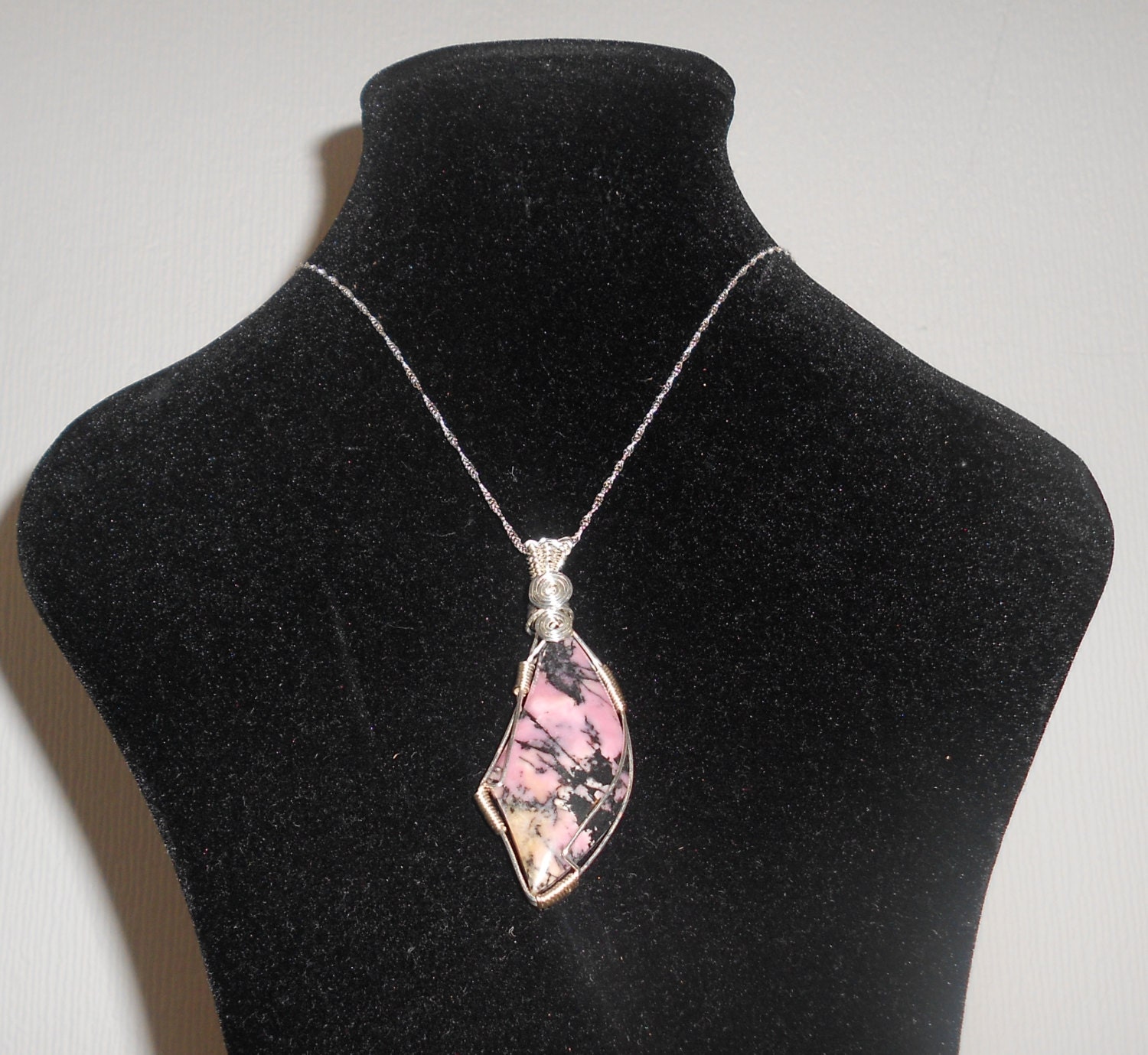 Exceptional Stunning Pink, Black & Grey Rhodonite Gemstone Cabochon and ...