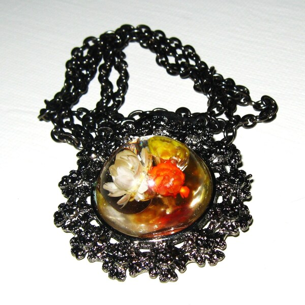Vintage Floral Real Flowers Pendant Necklace Blackened Silver Filigree Setting