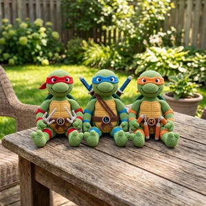 Paquete de patrones de amigurumi de las Tortugas Ninja en formato PDF / Leonardo Michelangelo Raphael (Descarga instantánea)
