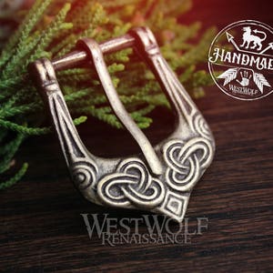 Viking Belt Buckle with Tri-Knot Designs - Small Size --- Norse/Celtic/Pagan/Knotted Art/Clothing/Hardware/Accessory
