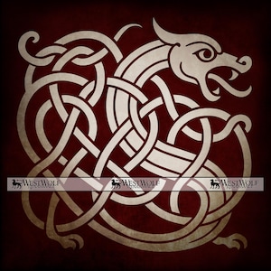 Puede incluir: Ilustración detallada de un dragón en un diseño de nudo celta. El dragón es de color beige claro sobre un fondo rojo oscuro. La imagen incluye el texto "WESTWOLF RENAISSANCE" en una pancarta en la parte inferior.