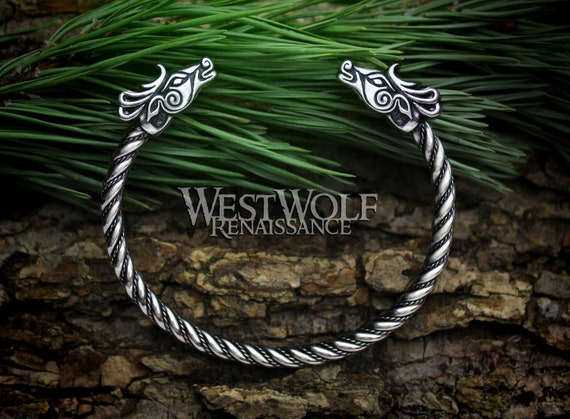 Wolf Torc Bracelet | Wolf-Horde